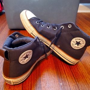 Converse Chuck Taylor Street Mid Sneake,